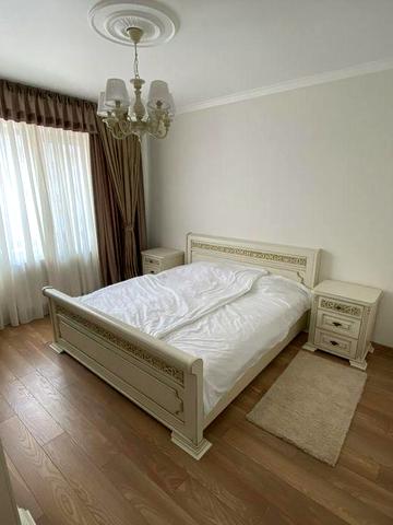 Оренда видової квартири . Центр, світло не вимикають