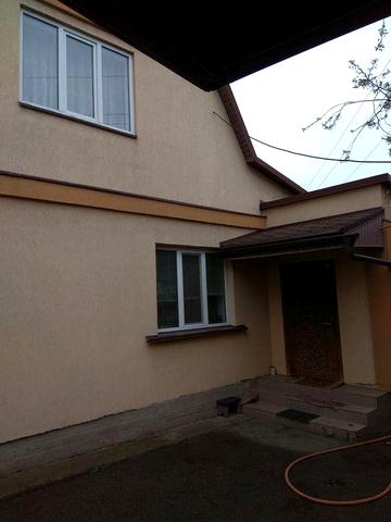 Здається будинок в Княжичах