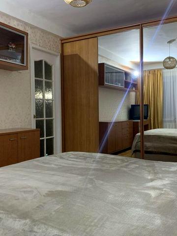 Перша оренда 2кв. 46м Печерськ Вул.Звіринецька Газ 2поверх метро пішки