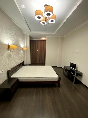 Олексія Вадатурського вул. (Маршала Малиновського), 18а