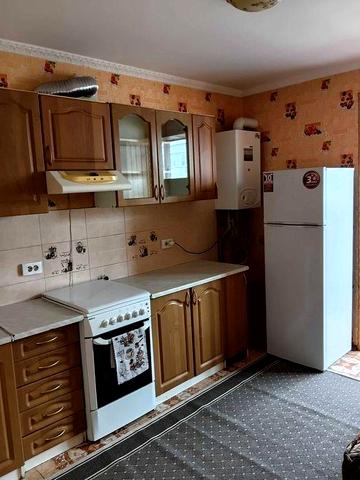 Оренда 2 кімнатної Актуальної квартири на Озерній