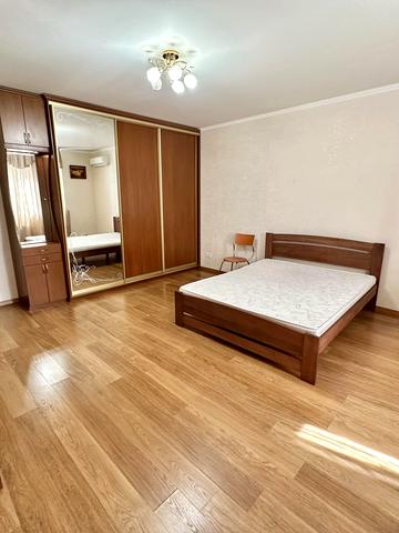 Княжий Затон вул., 9