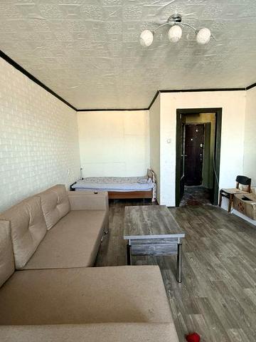 Продам світлу квартиру в центрі міста