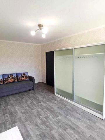 Сдам 1 кв-ру с Современным Ремонтом на пос. Котовского.