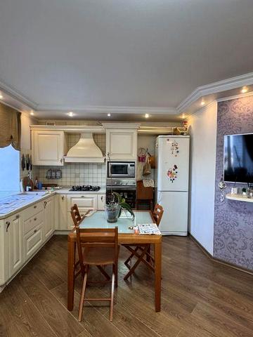 Оренда 3-кімнатної квартири в центрі, Градецький