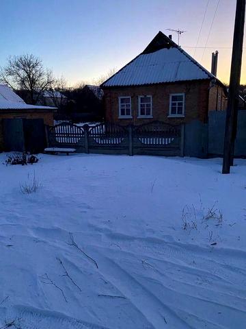 Дом на процовке, недалеко от реки.