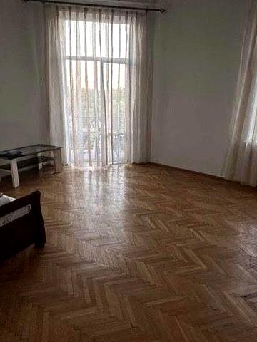 Простора квартира від ВЛАСНИКА вул.Генерала Чупринки