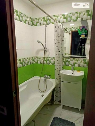 Довгострокова оренда 3к Квартира Сонячна Набережна (Малиновського Маршала) вулиця