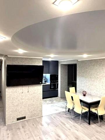 Аренда трехкомнатной студии с новым ремонтом в центре Бабурки