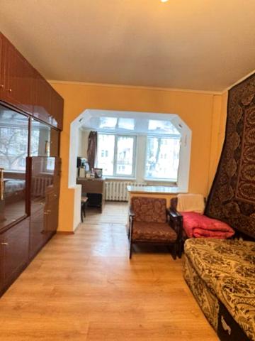 Продаж 1 кім квартири з добудовою на першому поверсі