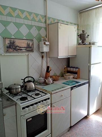 Князя Володимира Великого просп., 136