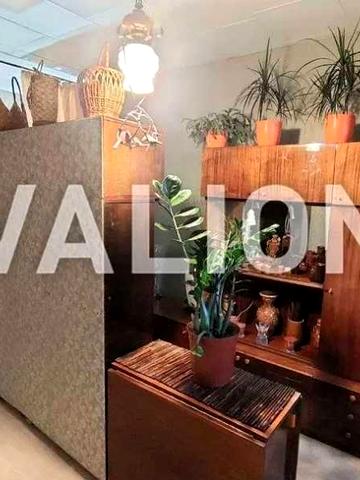 Продаж 1к квартири на вул. Набережно-Лугова 3, Подільський район