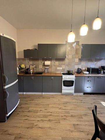 Оренда таунхауса на Петропавлівській Борщагівці