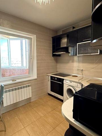 Оренда 3 кімнатної вул А.Ахматової , 4 м. Київ метро Позняки