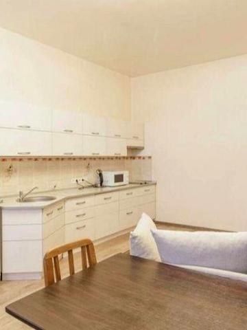 Сдам большую квартиру на Дерибасовской 19, свет есть всегда!