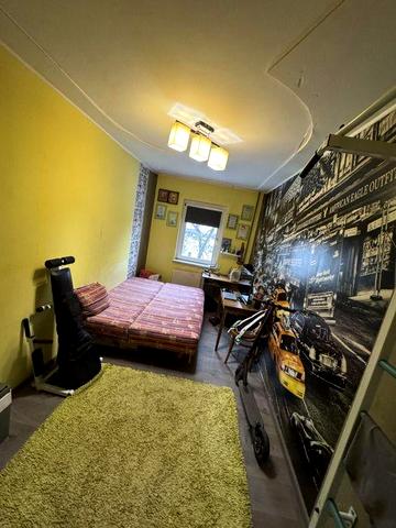 Продам 2-х кімнатну квартиру в м. Здолбунів ( Посьолок)