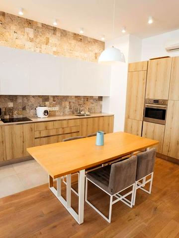 антоновича, 19/21