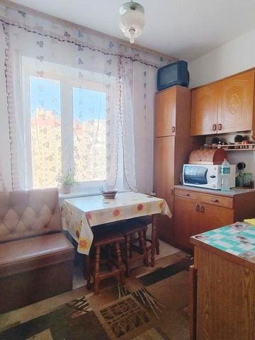 Мишугі 1/4, 2кв на 13пов.з меблями і технікою