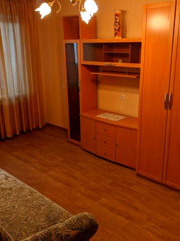 От Хозяина!Сдам 1-ком. квартира( газ.плита) ,ул. Ильфа и Петрова,д.9 (