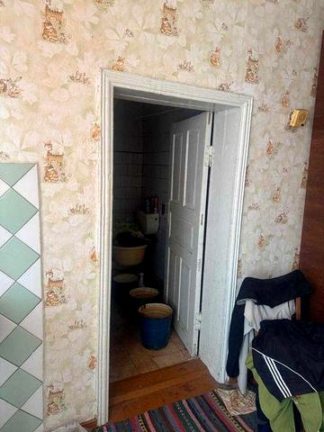 Продаж цегляного будинку з ділянкою 12 соток, газ, вода