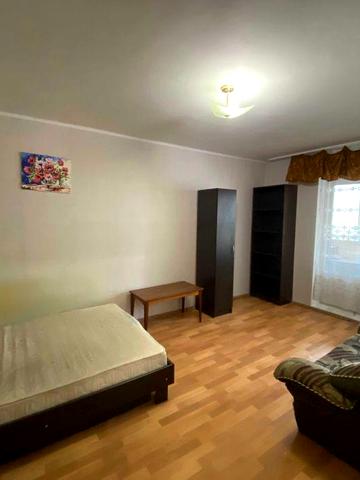 Продам велику 2 кім. квартиру Позняки вул. Драгоманова 12а БЕЗ КОМІСІЇ