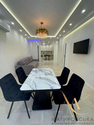 Оренда розкішної просторої квартири в ЖК Парус Сіті