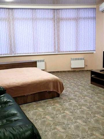 Оренда однокімнатної квартири , вул. Виконкомівська 24Б