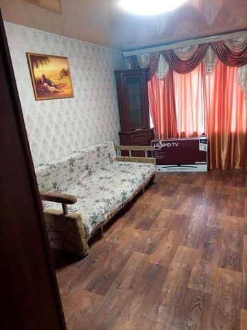 Сдаю хорошую 2-х комнатную квартиру в Лесках (ул.Крылова-23 ).