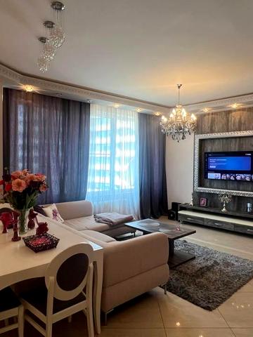 Літературна вул., 1а