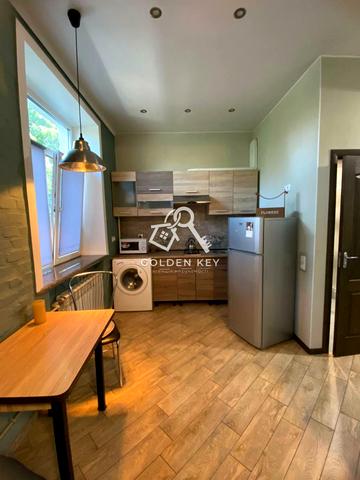 Староярмаркова вул. (Сиволапа), 43