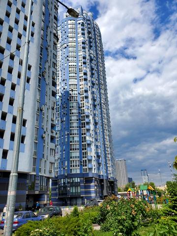 Соборності просп. (Воззєднання), 30