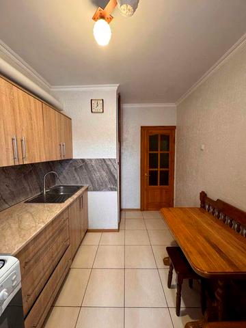 3-к квартира в р-н Чайки, вул. Кобзарська 68 000 $