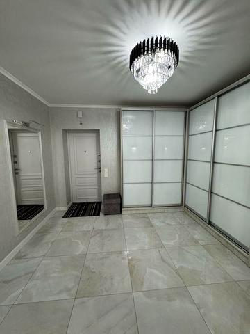 Здається в оренду гарна трьохкімнатна новобудова. Район Щербанюка