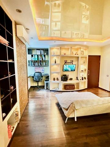 Миколи Руденка бульв. (Кольцова), 14-К