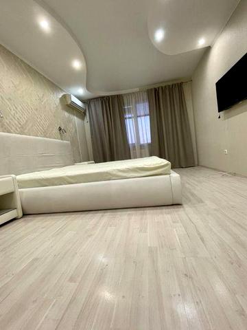 Довгострокова оренда 2х кімнатної квартири на Херсонському Шосе.