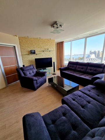 Королеви Єлизавети ІІ вул. (Глинки), 2