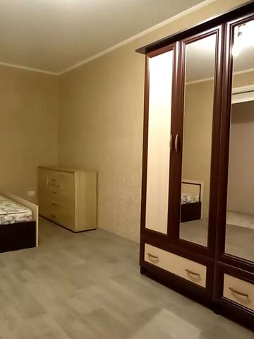 Батумська вул., 30