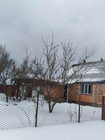 Продається будинок, загальною площею з присадибною ділянкою 0,1 га