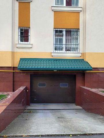 Продається квартира на вул.Комарівська (Роша)