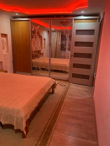 Оренда 3 кімнатної квартири довгострокова