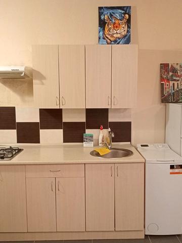 Магістральна вул., 37-Е