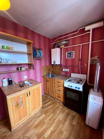 ПРОДАМ велику однокімнатну квартиру з гозовим опаленням в Чорноморці