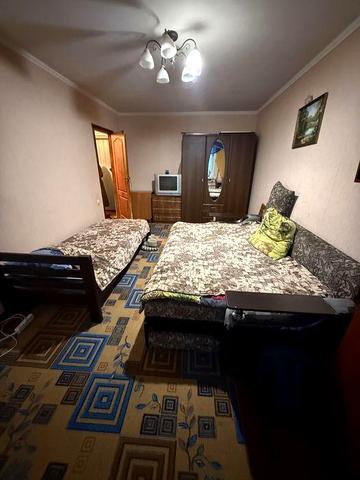 Продам 1-комн квартиру на Победе с мебелью