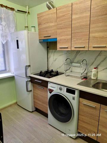 Двокімнатна квартира в центрі  довгостроково