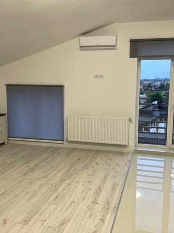 Оренда  Солонка 1 кімнатної квартири з кухнею студією від ВЛАСНИКА