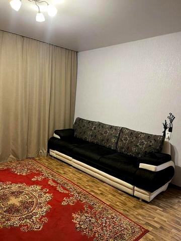 Здається будинок