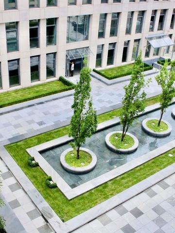 Кельнський бульв. (Катеринославський), 1