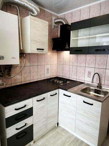 Продається квартира по вулиці Київська