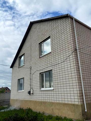 Продам двох поверховий будинок