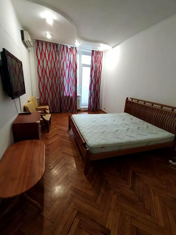 Кооперативна вул., 5